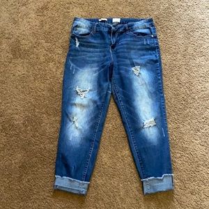 Women’s distressed cropped skinny jeans